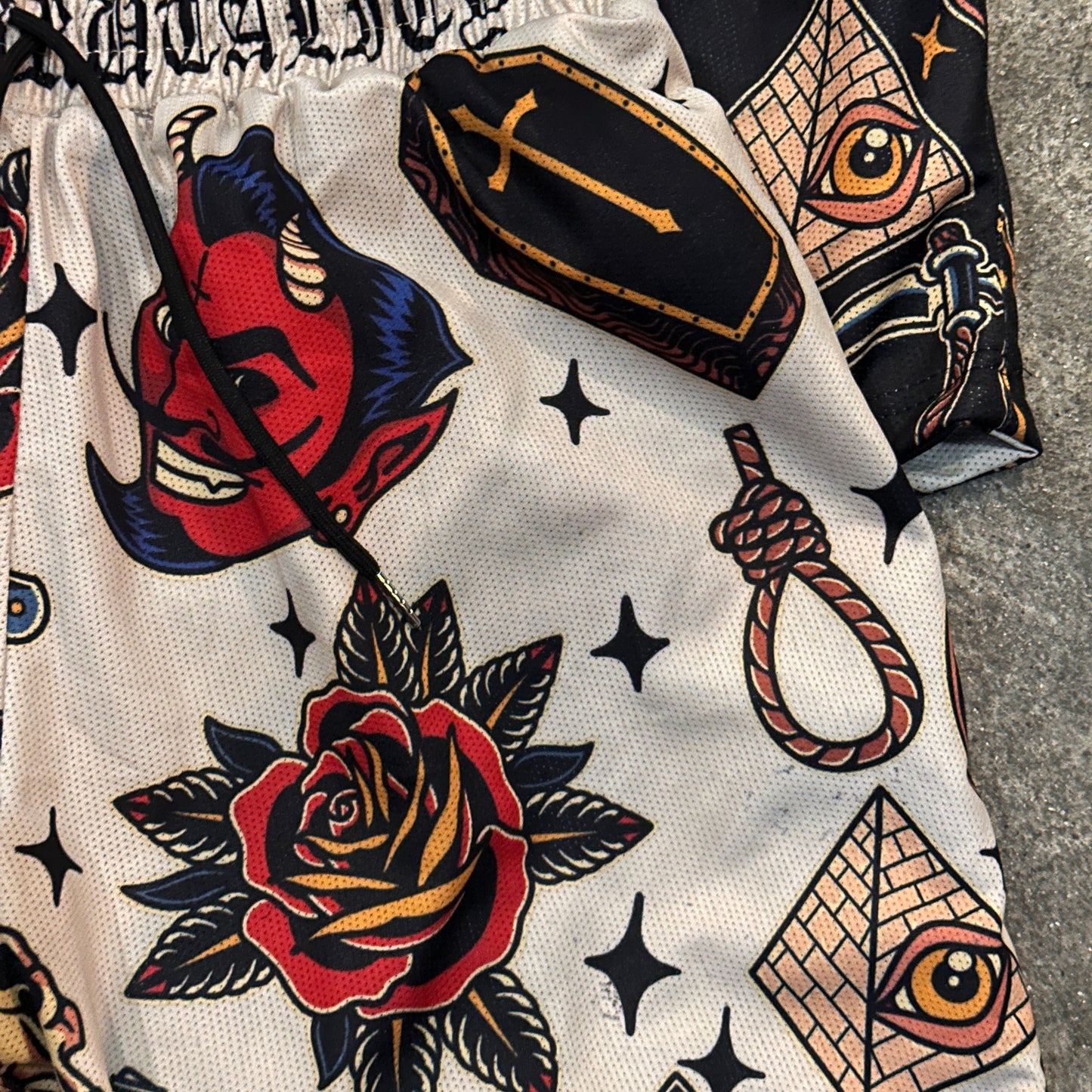 TRAD REVERSIBLE SHORTS