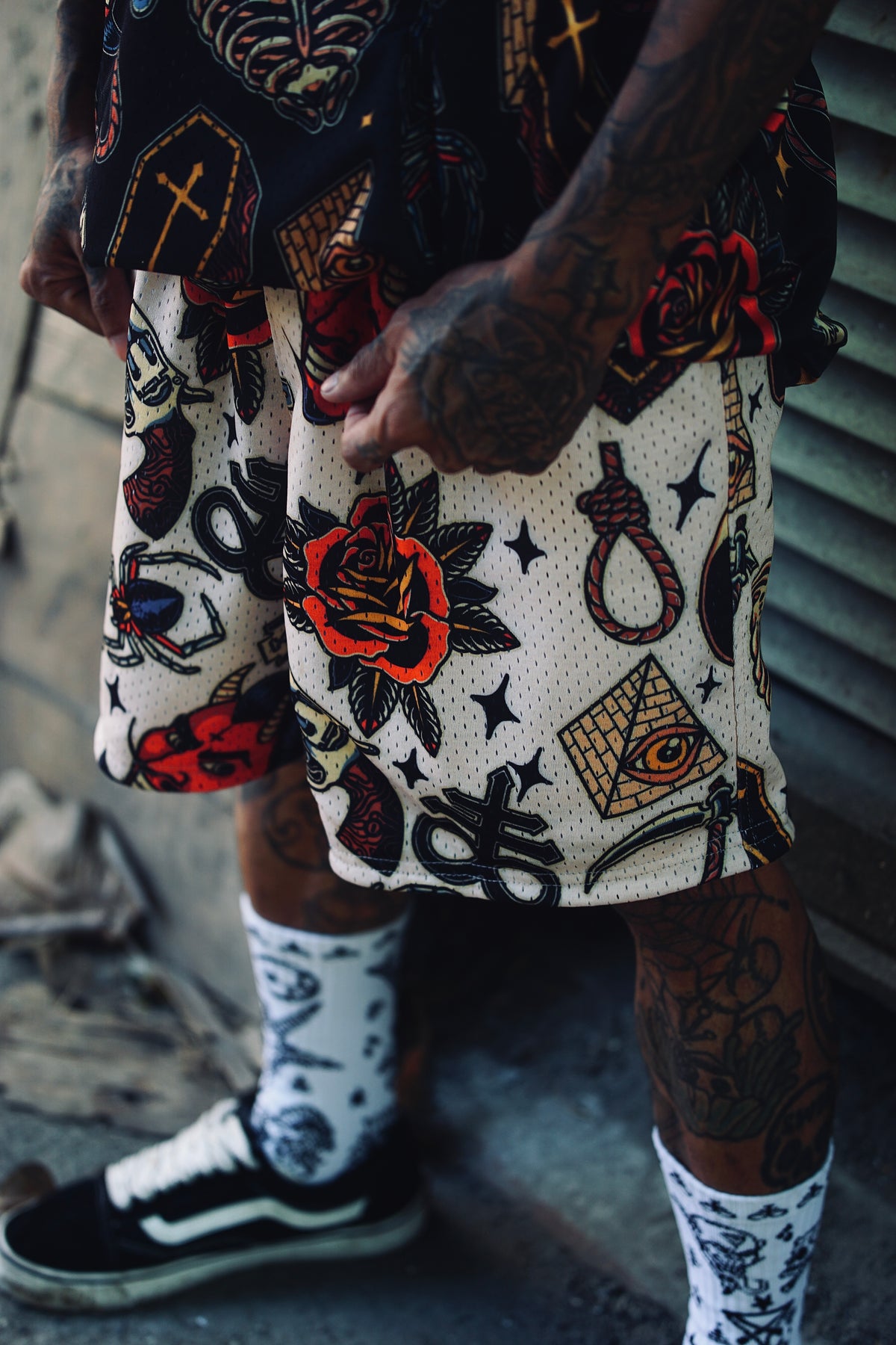 TRAD REVERSIBLE SHORTS