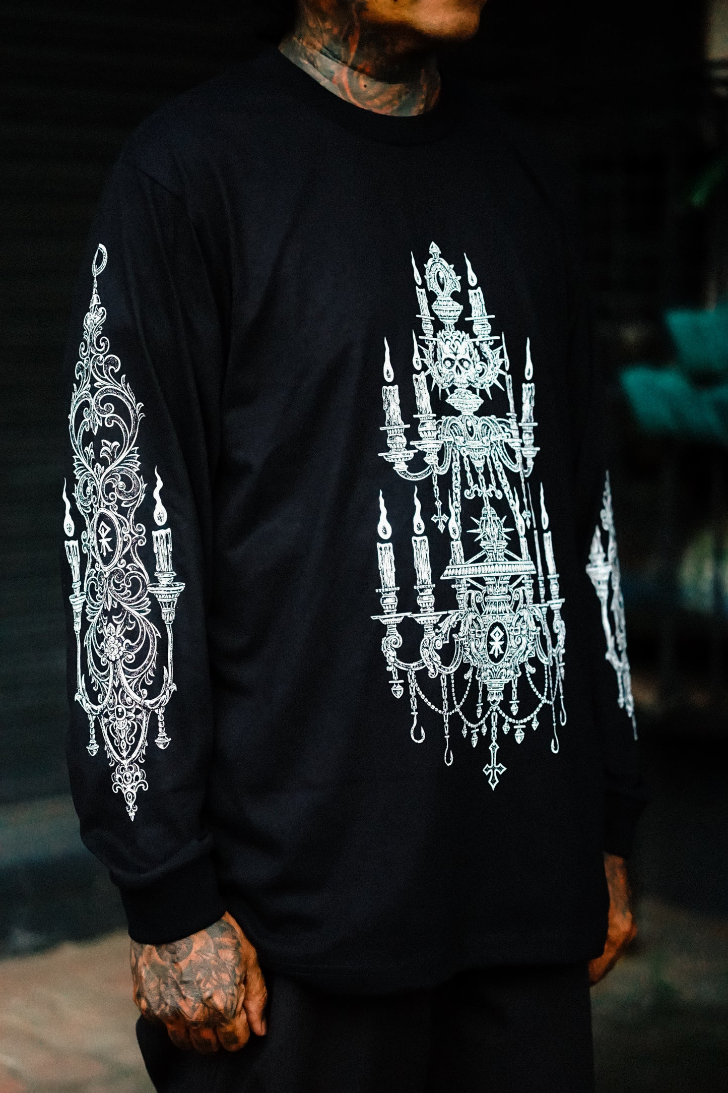 CHANDELIER LONGSLEEVES