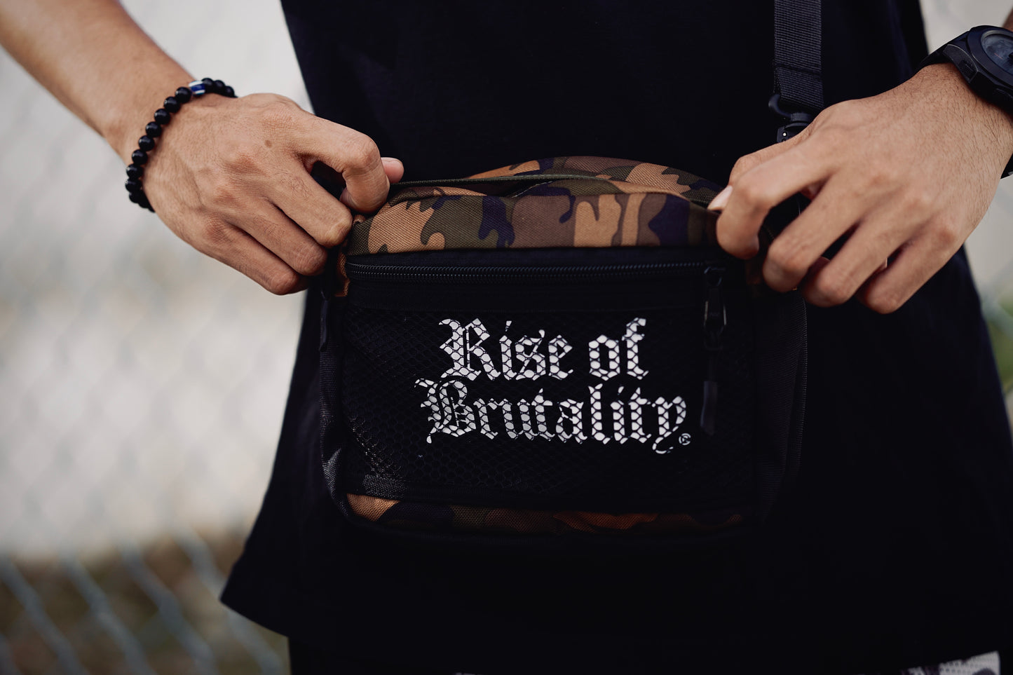 CAMO SLING BAG