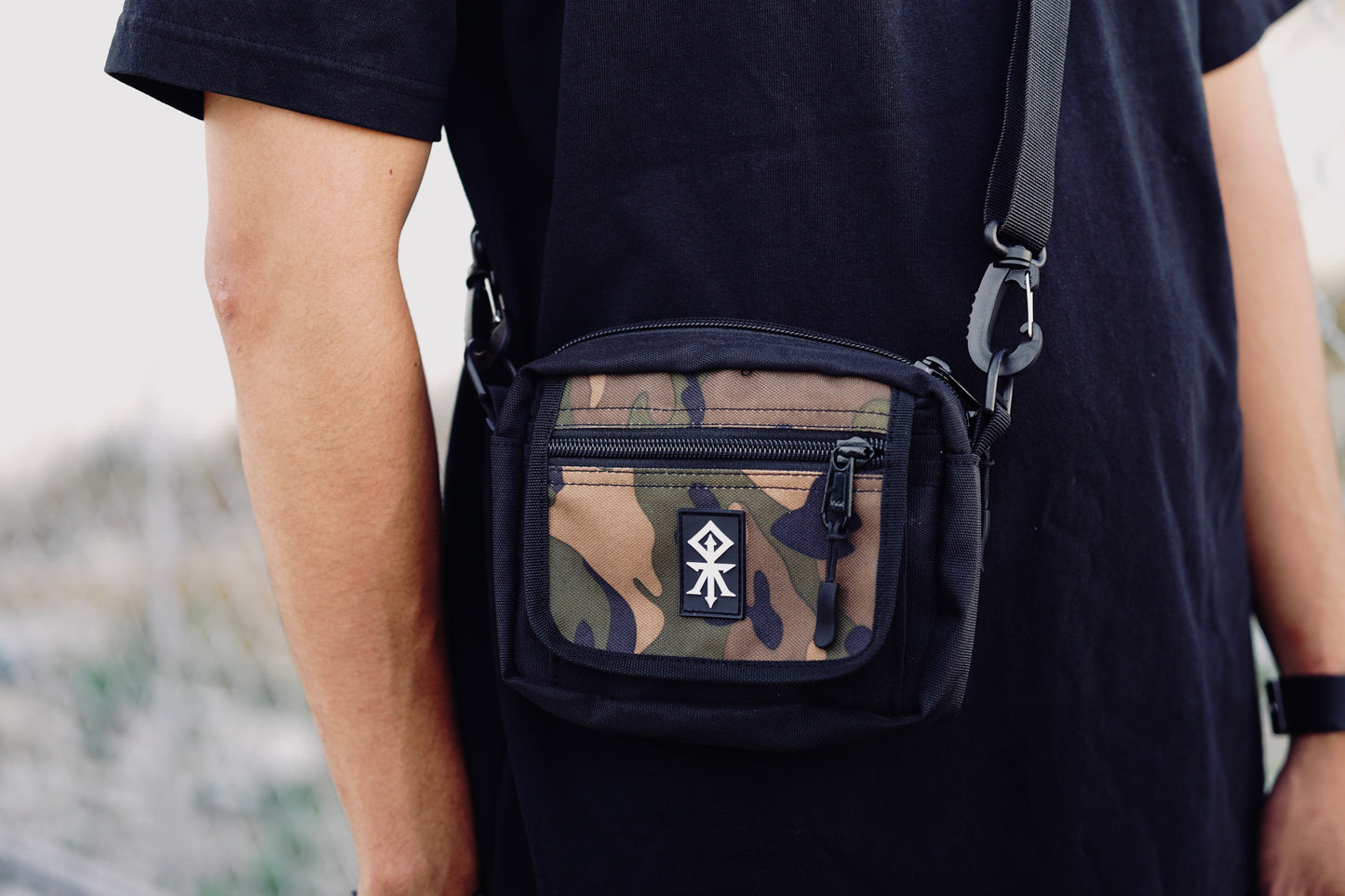 SIGIL CAMO SLING BAG