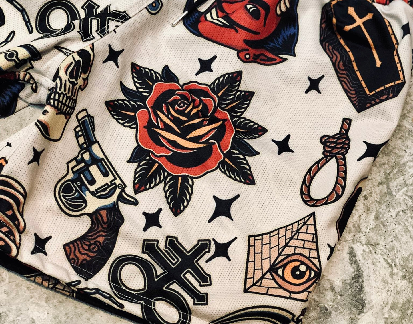 TRAD REVERSIBLE SHORTS