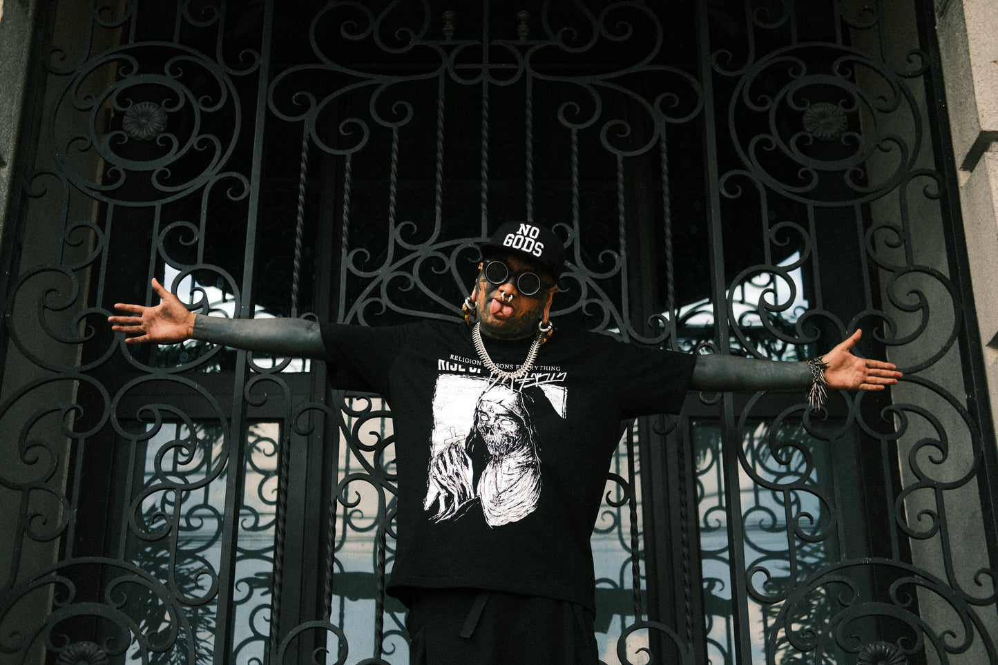 RELIGION POISONS EVERTHING