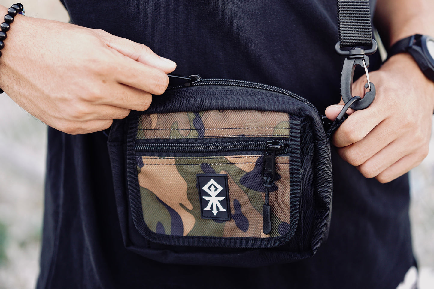 SIGIL CAMO SLING BAG