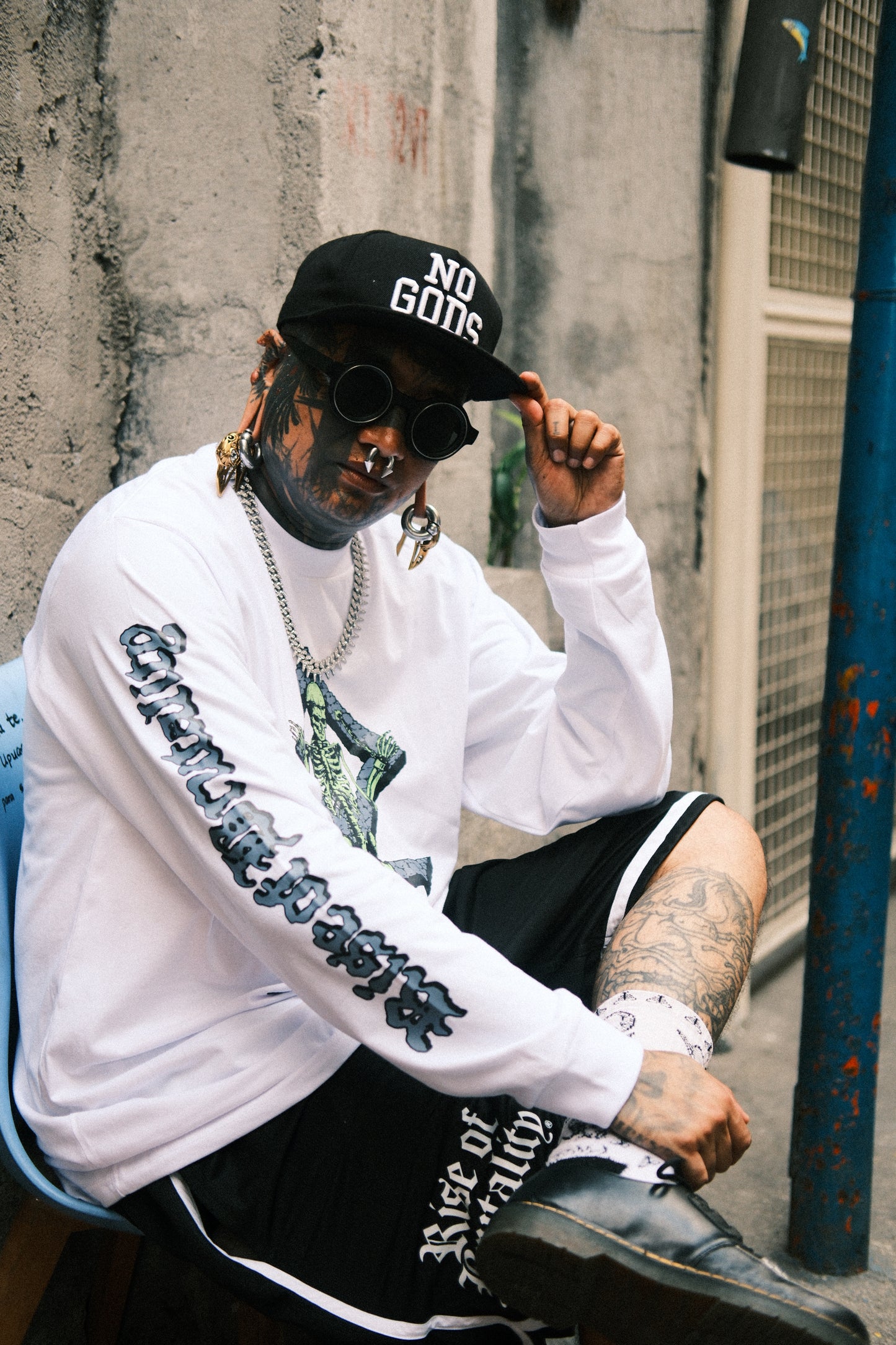 CRUCIFY LONGSLEEVES